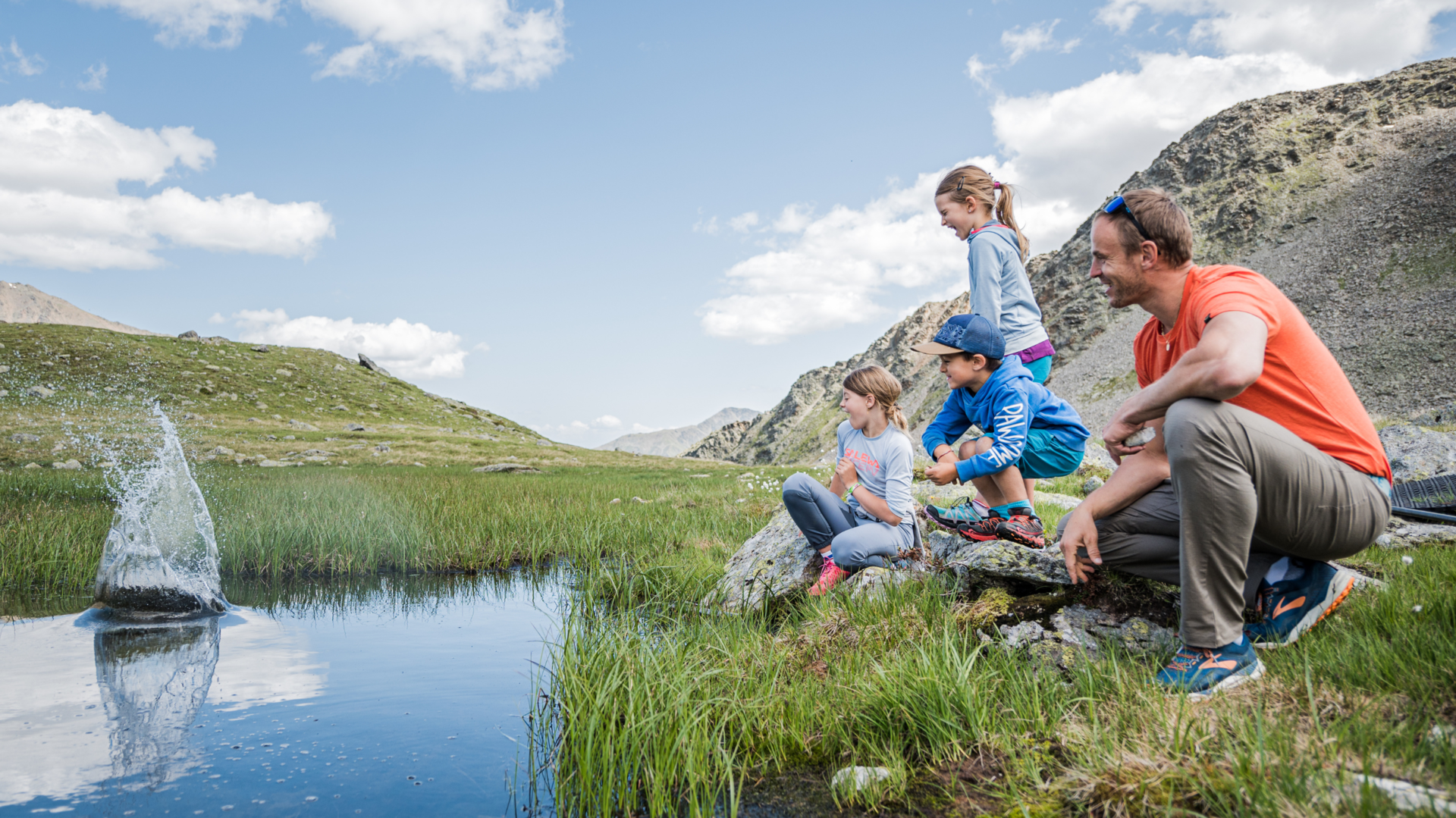 Familie beim See - Alpin Arena Schnals_Harald Wisthaler