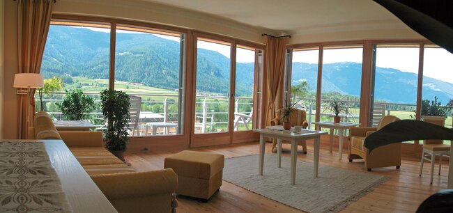 Gallery image 1