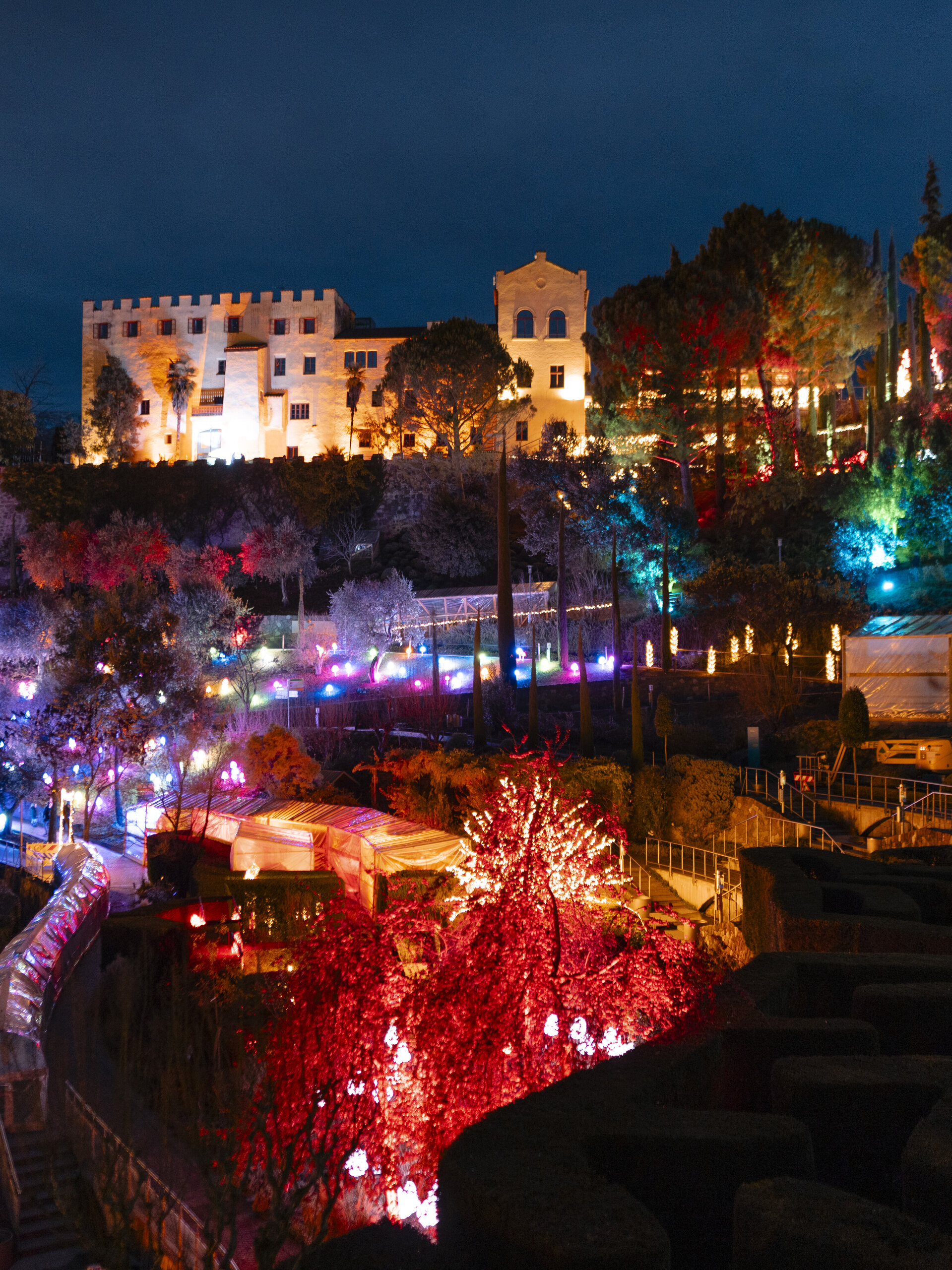 schloss_trauttmansdorff_lumagica_gesamt_2